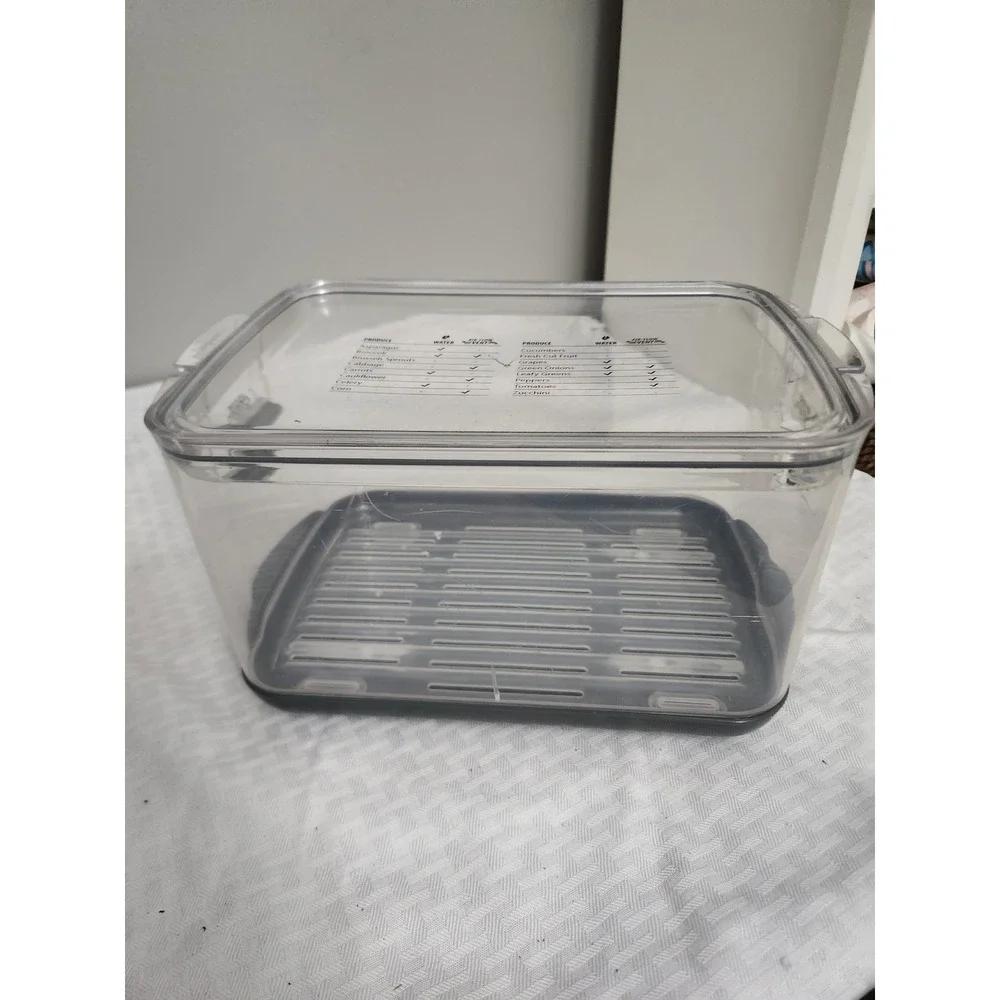 Rubbermaid FreshWorks Produce Saver Food Storage Container Clear Gray Large